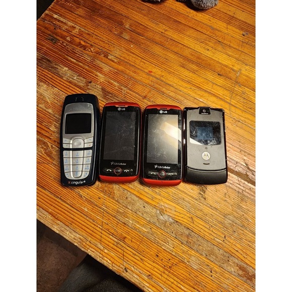 Lot Of 6 Vintage Cell Phones, iPhone Gen 1, Razr, Nokia, LG Sliders US Cellular - Picture 2 of 14
